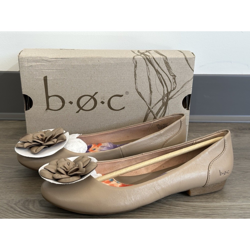 b.o.c. Women's Beige Flats with Floral Detail